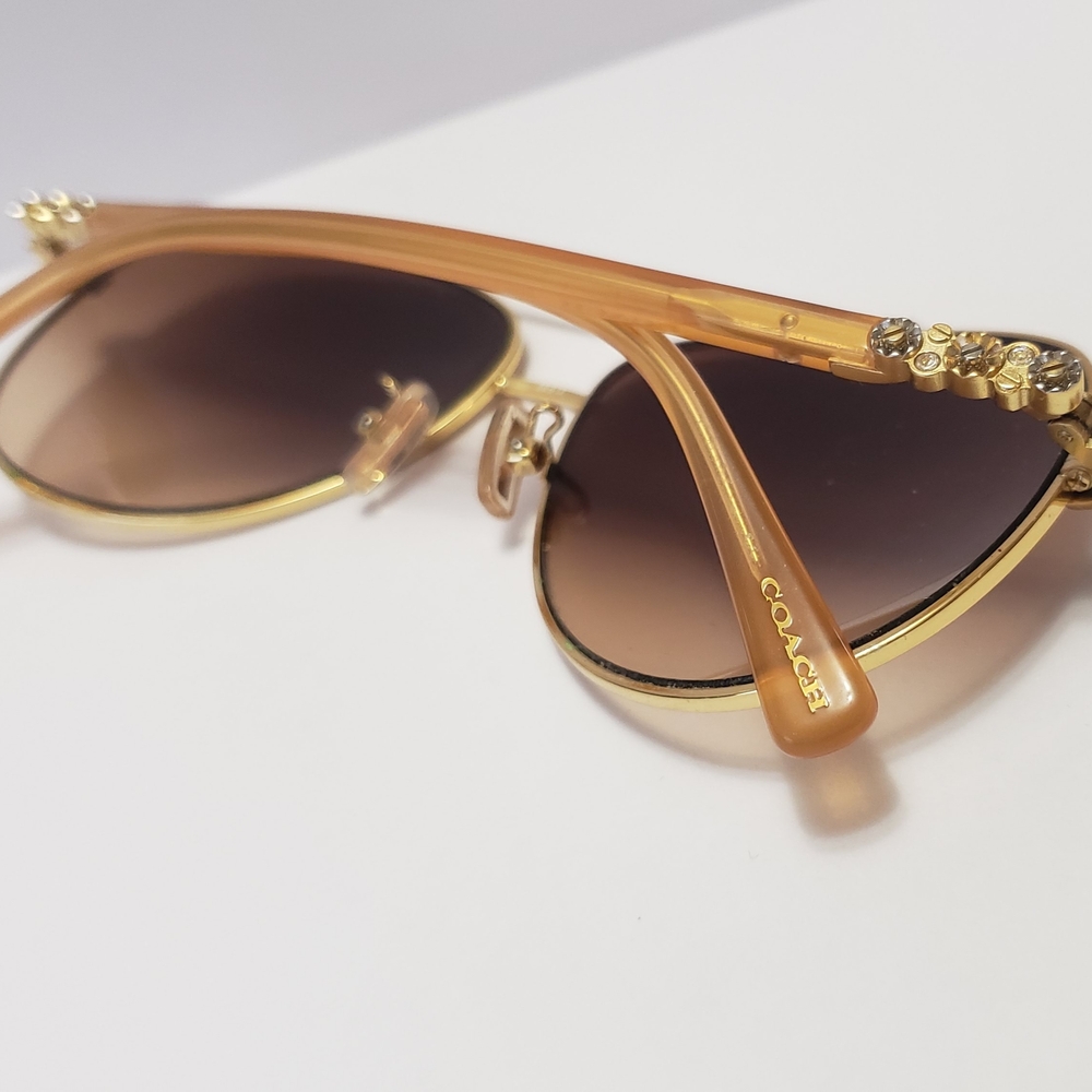 Women's Coach Aviator Daisy Rivet Pilot Sunglasses - Picture 11 of 12